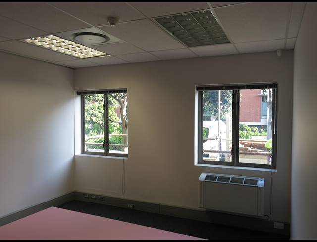 712M² OFFICE TO LET IN CENTURY CITY